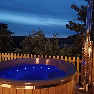 Norwell View Farm Glamping With Hot Tubs Bath